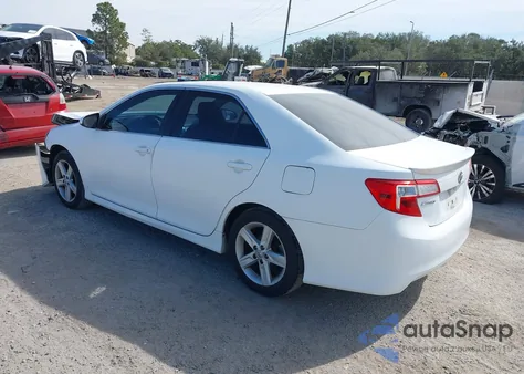 2012 Toyota Camry Se z USA, uszkodzony, nr VIN 4T1BF1FK9CU541935